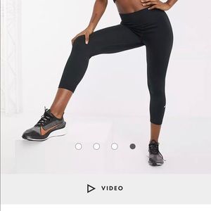 Nike One Cropped Leggings